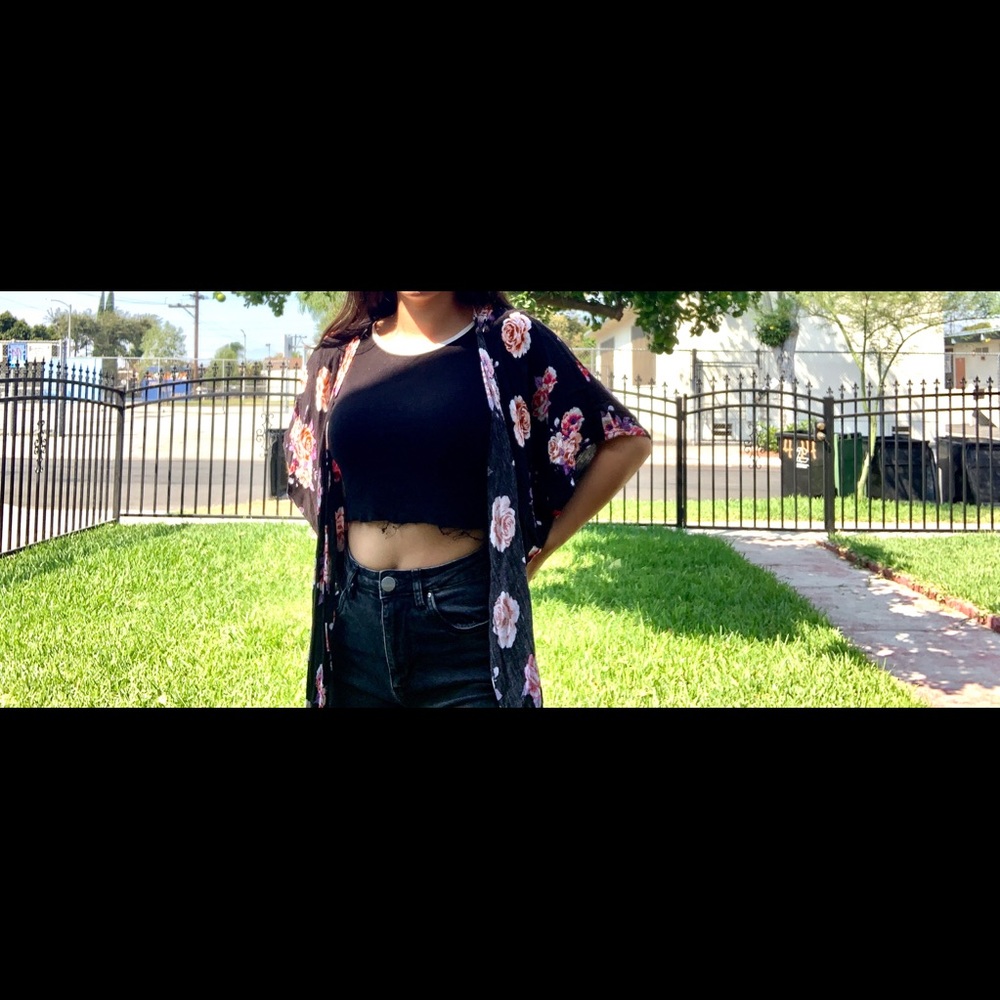 Wet Seal Rose Kimono